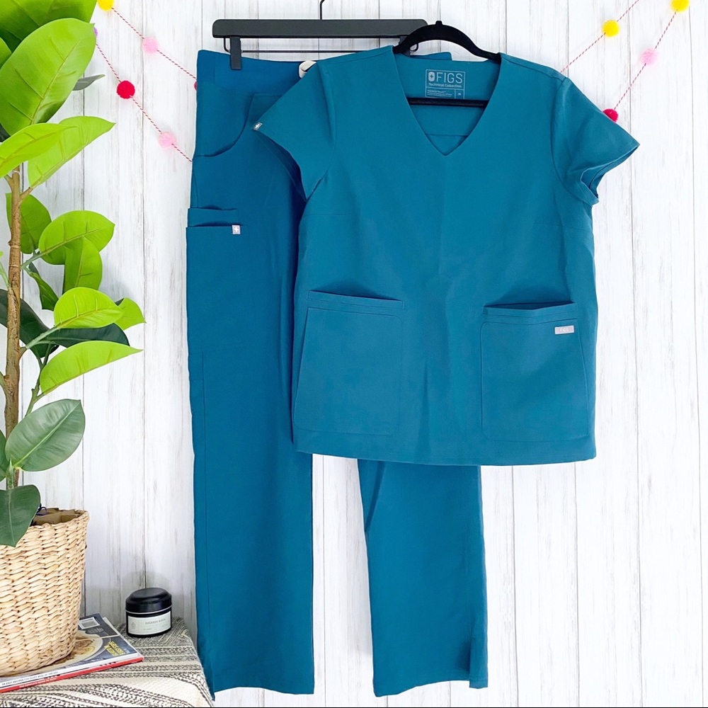 Figs Caribbean Blue scrub set MEDIUM